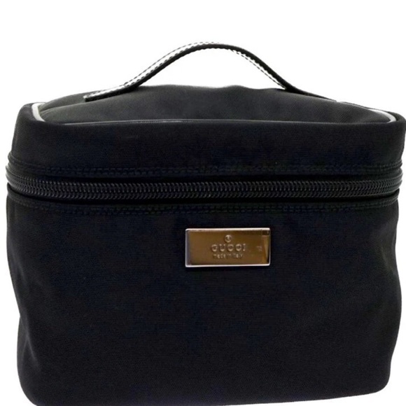 Gucci Black Toiletry Bag with Structured Design - Picture 1 of 7